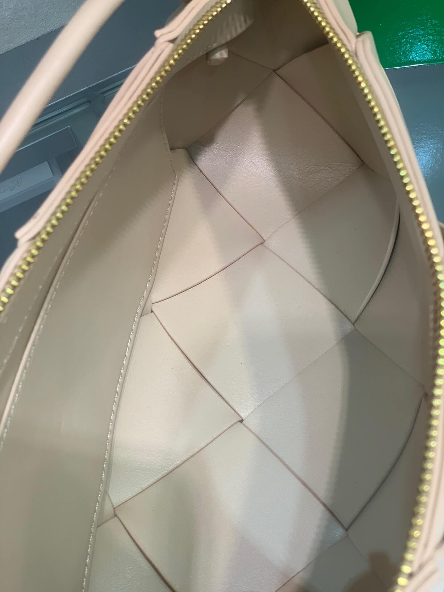 BV Pouch