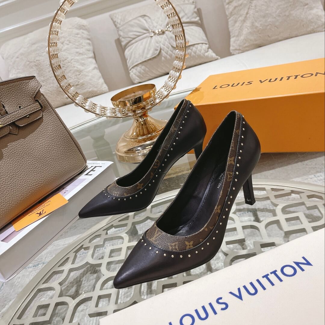 LOUIV Pumps