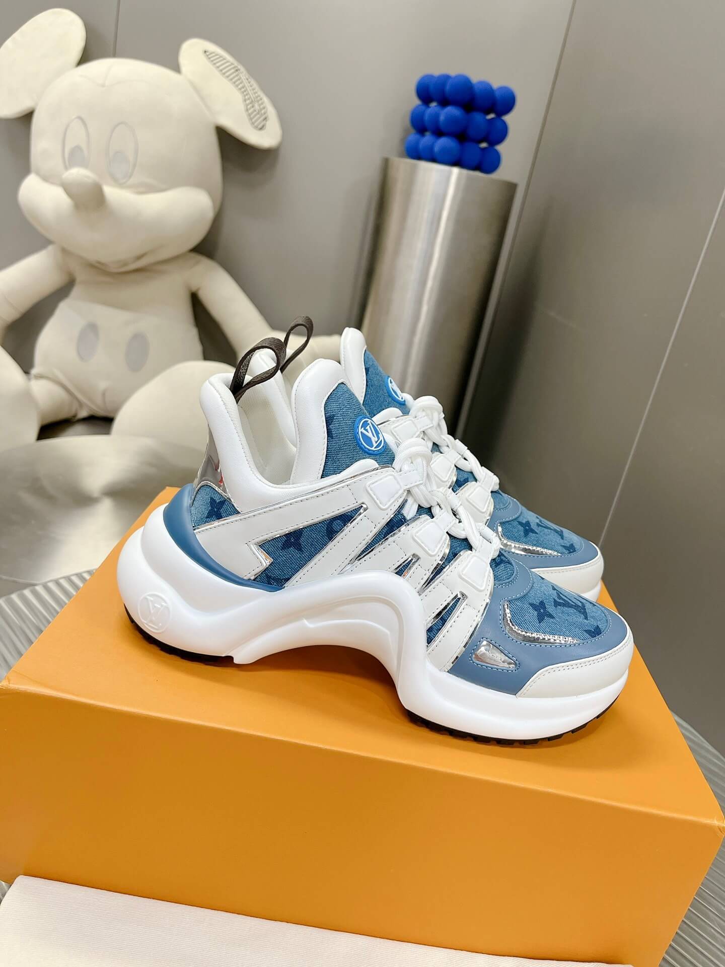 LOUIV Archlight Sneakers