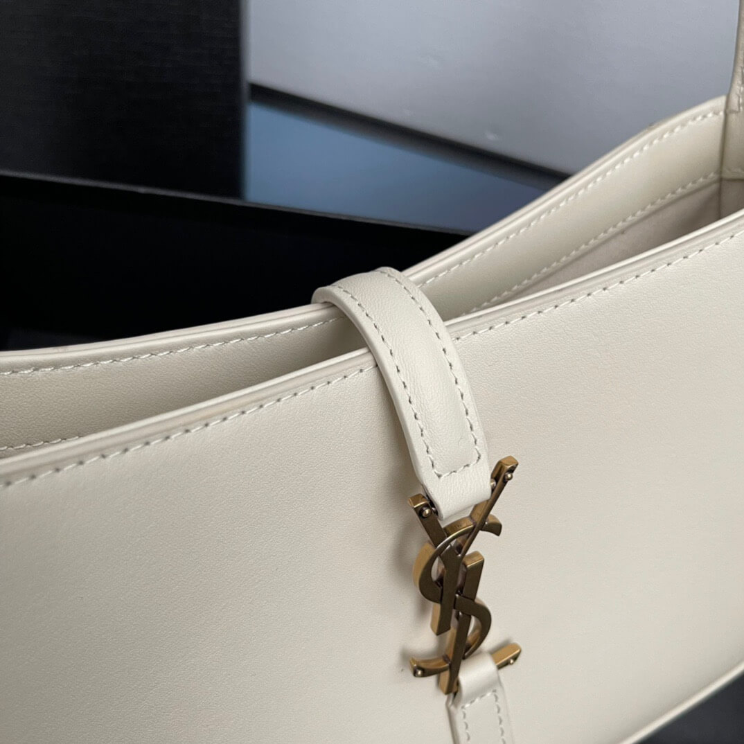 YSL Hobo Le 5a7