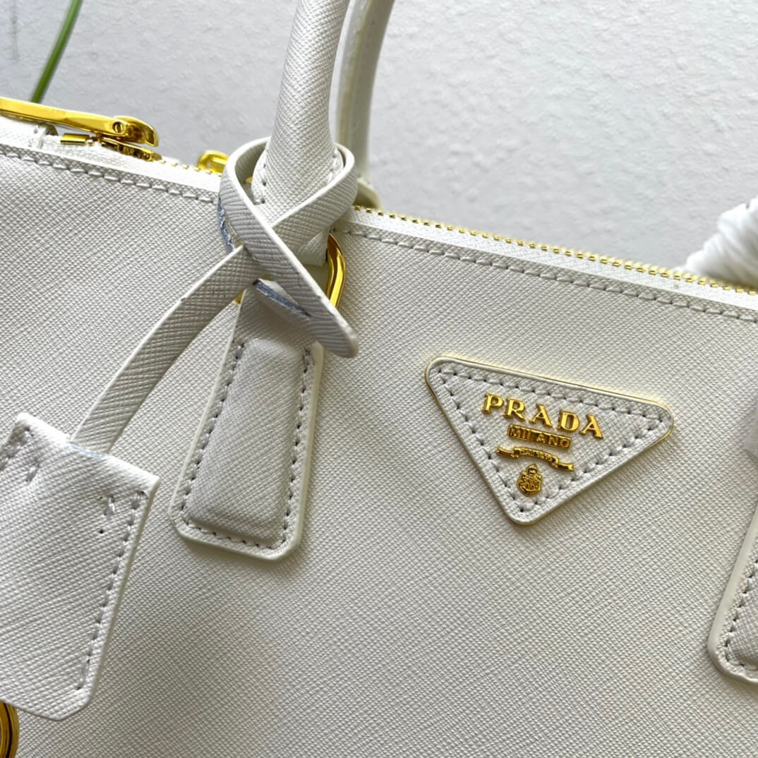 PR Saffiano Medium