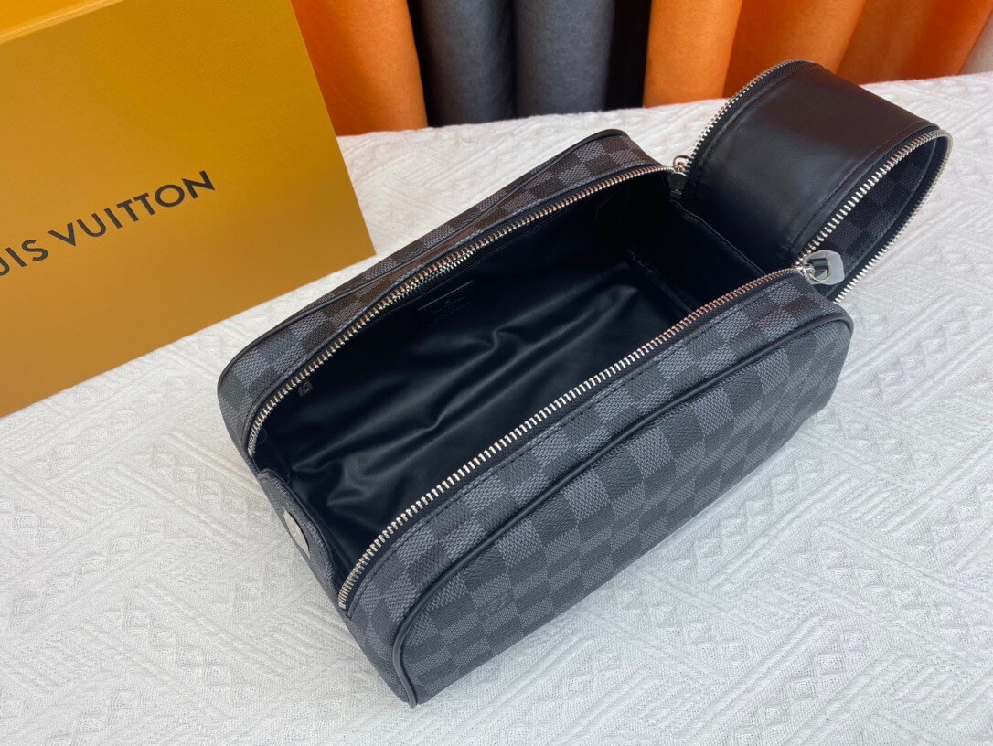 LOUIV Toiletry Pouch