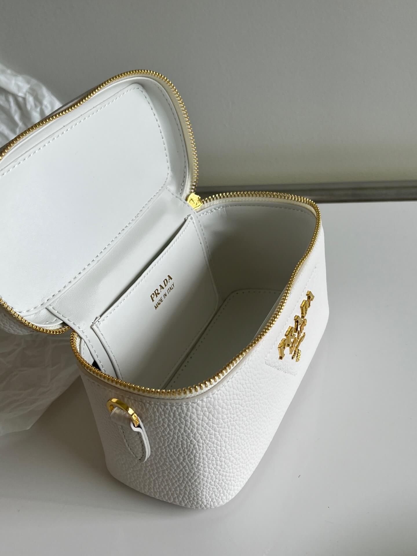 PR Vanity Case