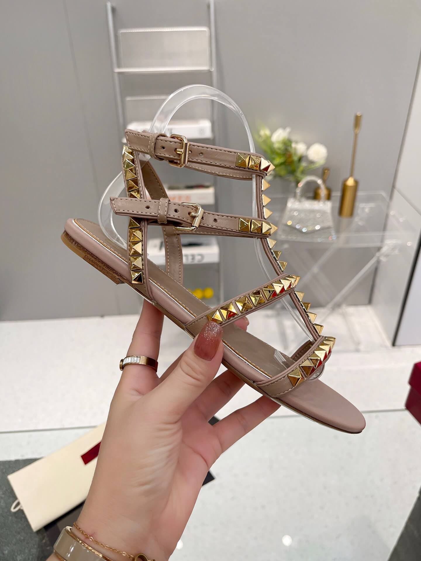 VALEN Sandals