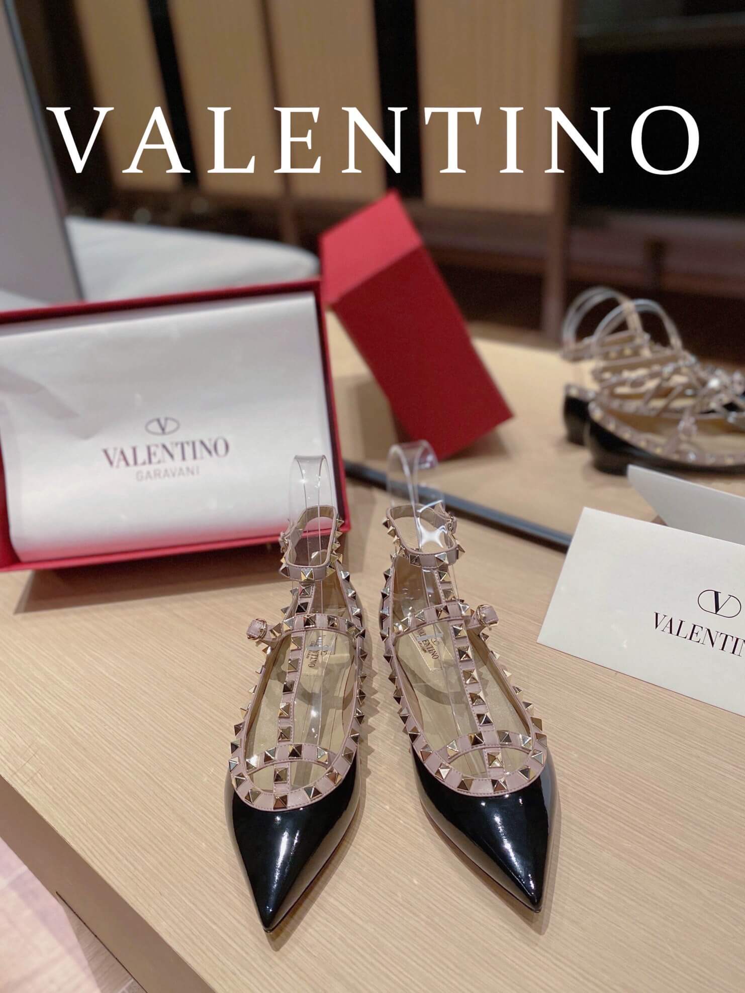 VALEN Rockstuds Sandals