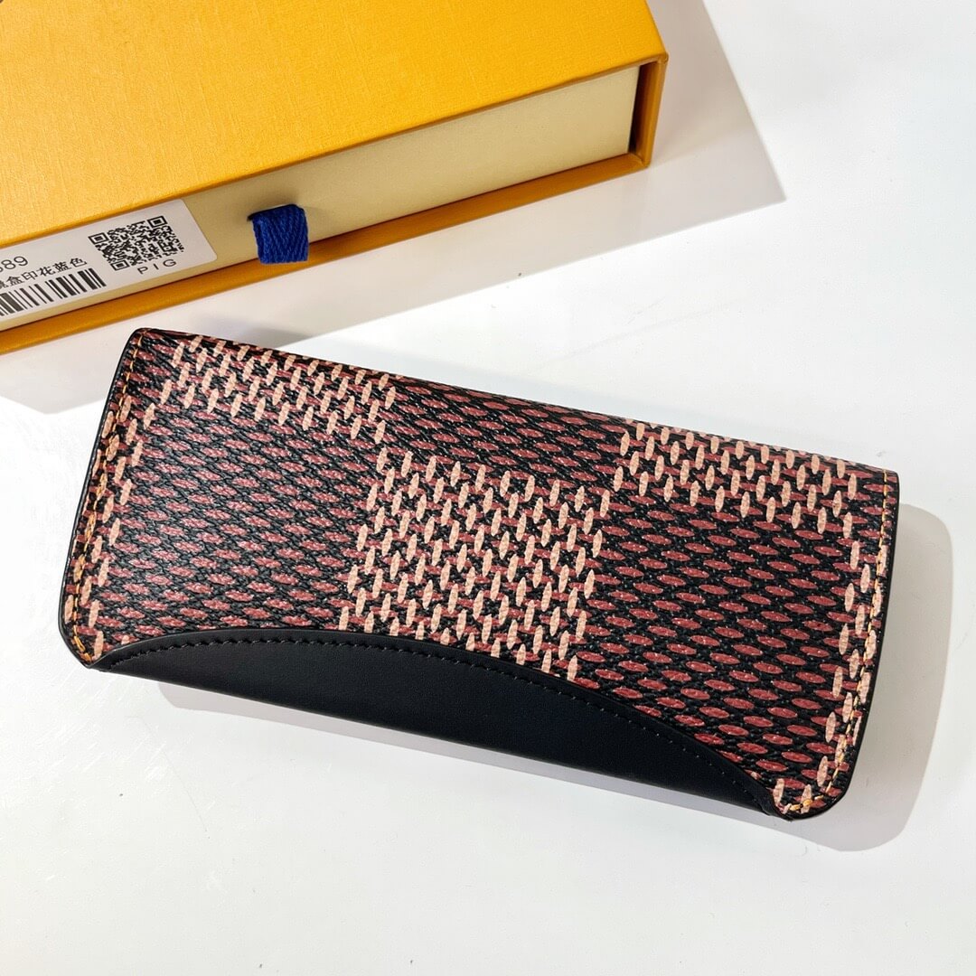 LOUIV Woody Sunglasses Case