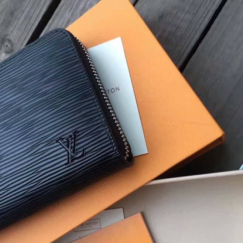 LOUIV Zippy Wallet