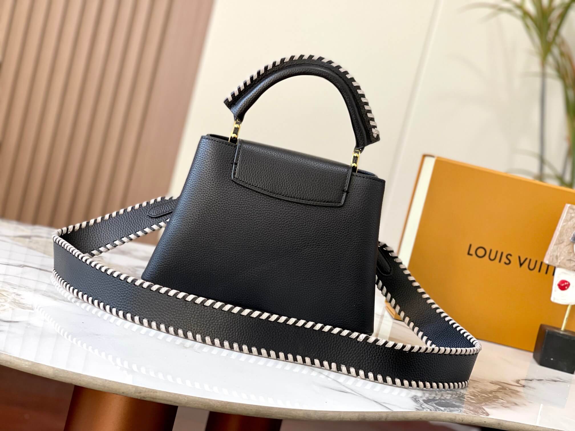 LOUIV Capucines BB