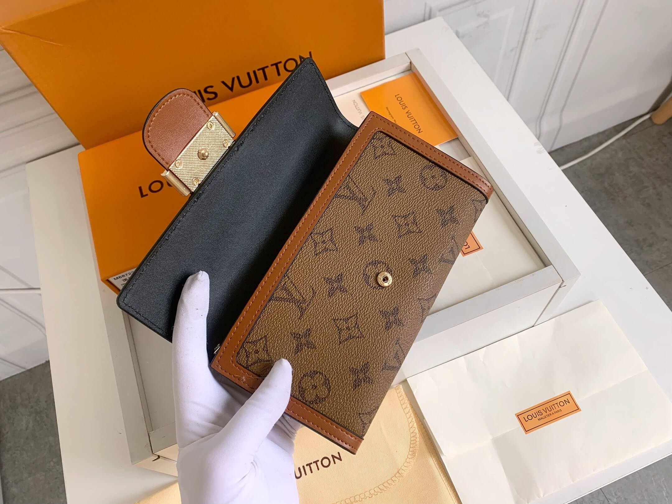 LOUIV Dauphine Wallet