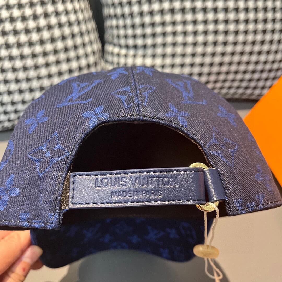 LOUIV Cap