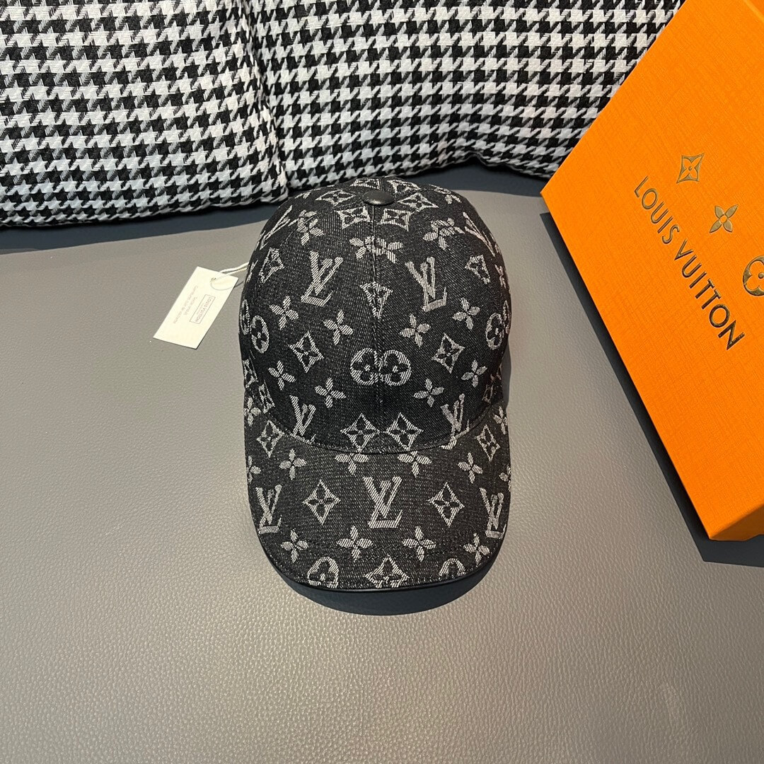 LOUIV Cap