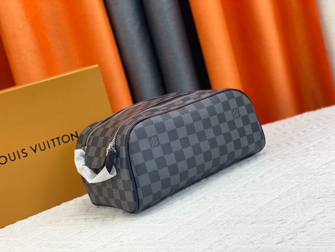LOUIV Toiletry Pouch