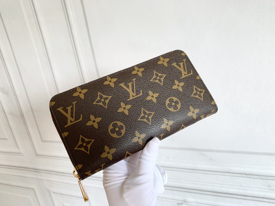 LOUIV Zippy Wallet