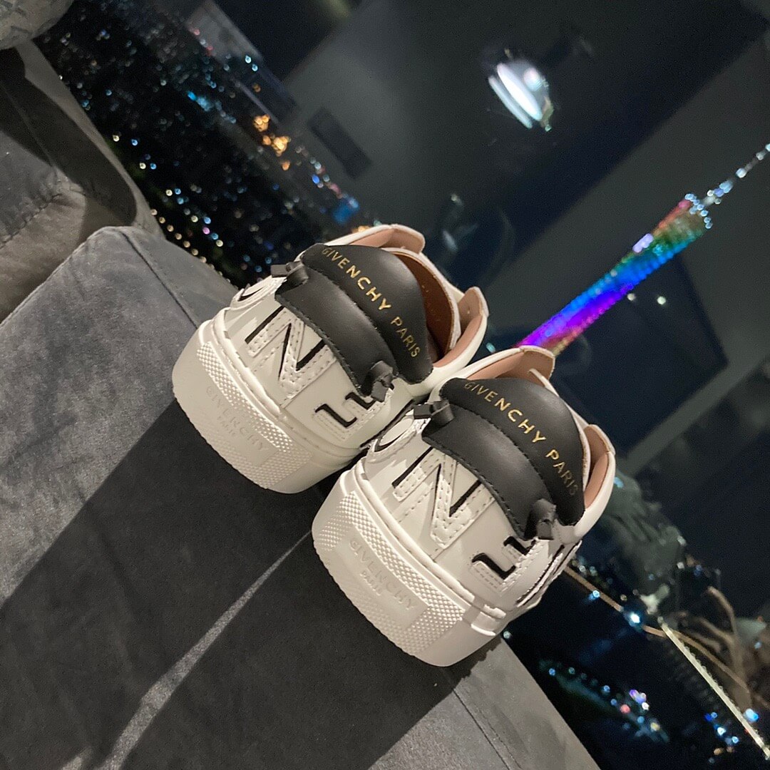 GVC Sneakers