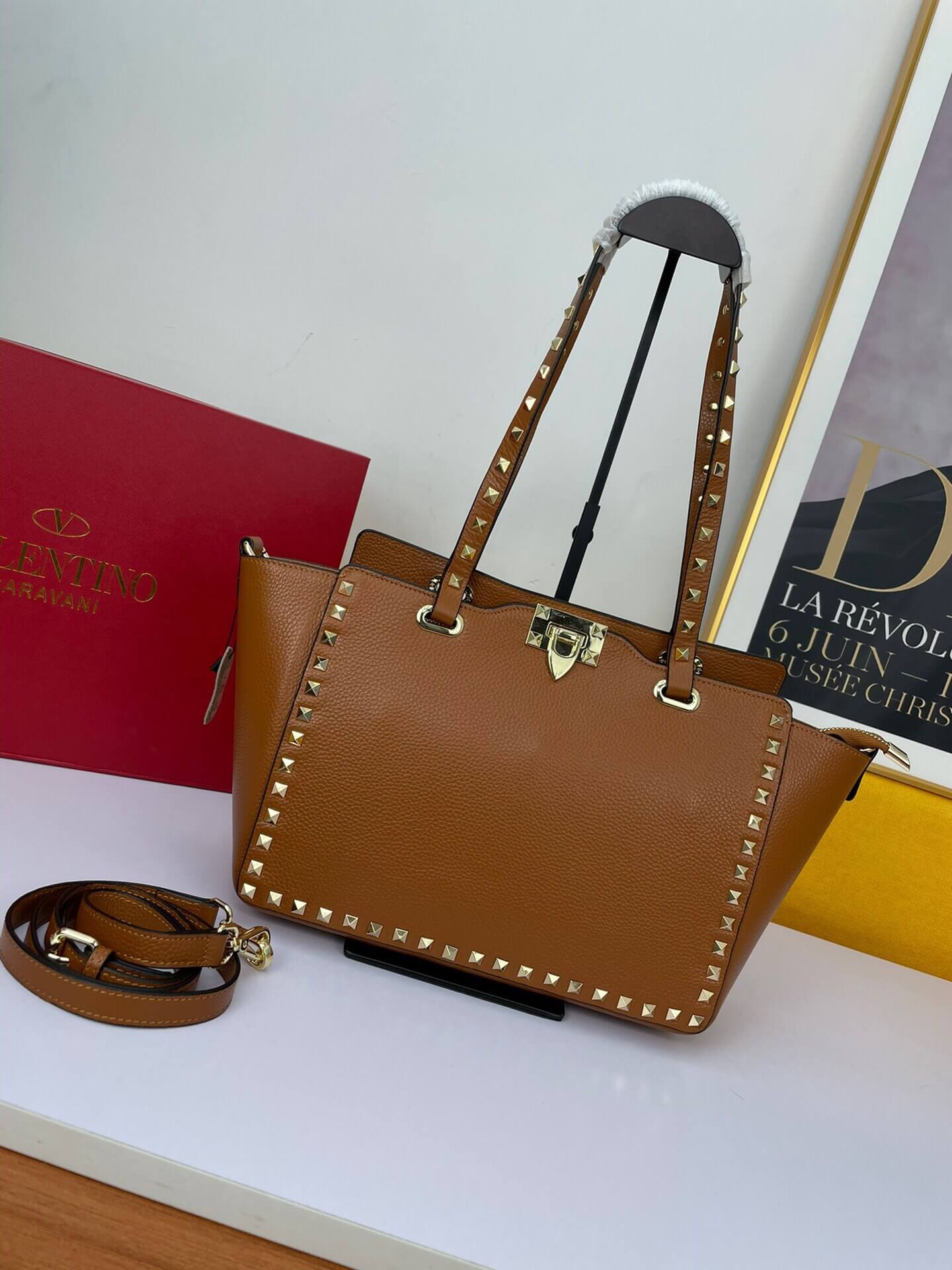 VALEN Studs Tote