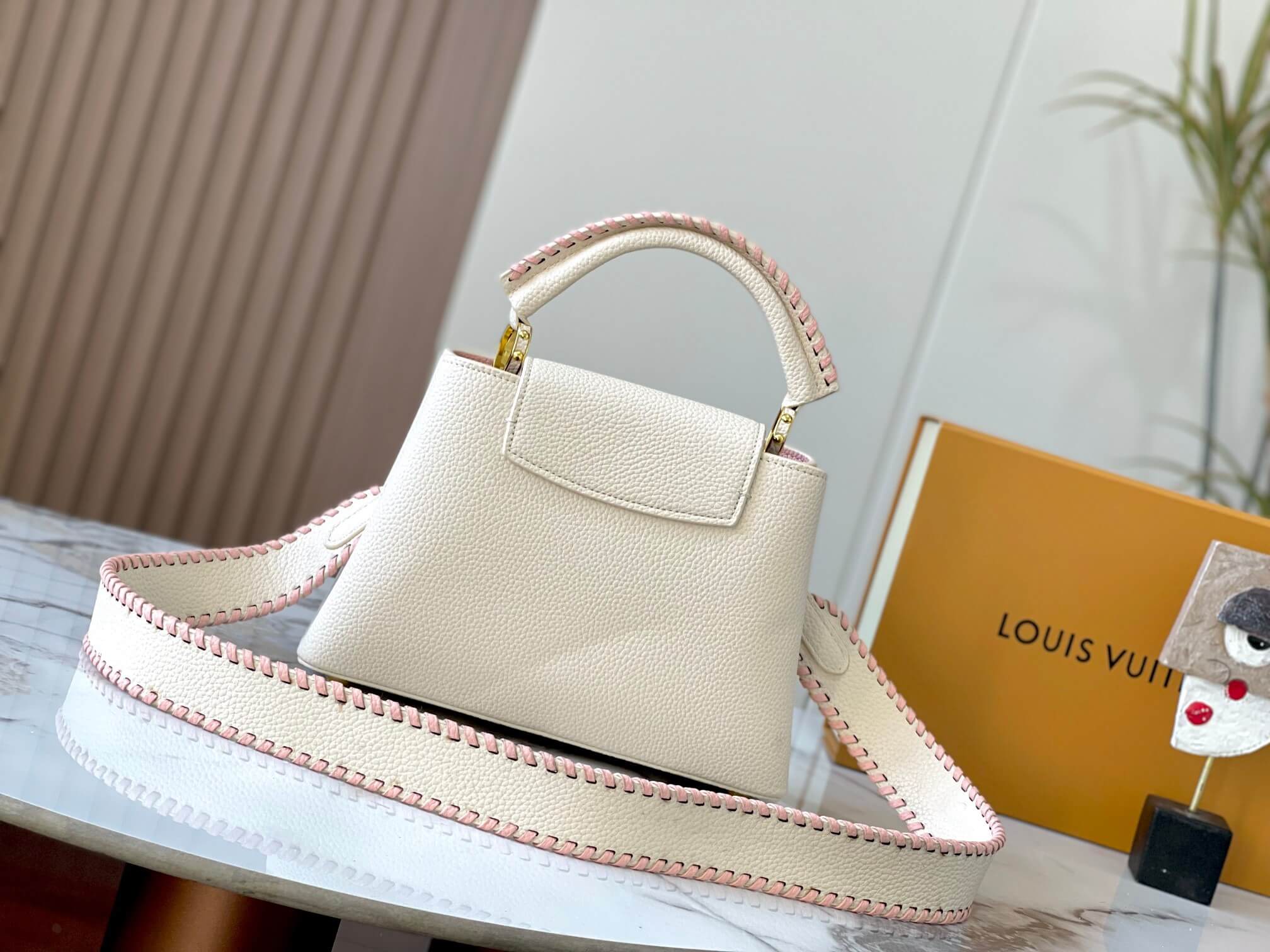 LOUIV Capucines BB