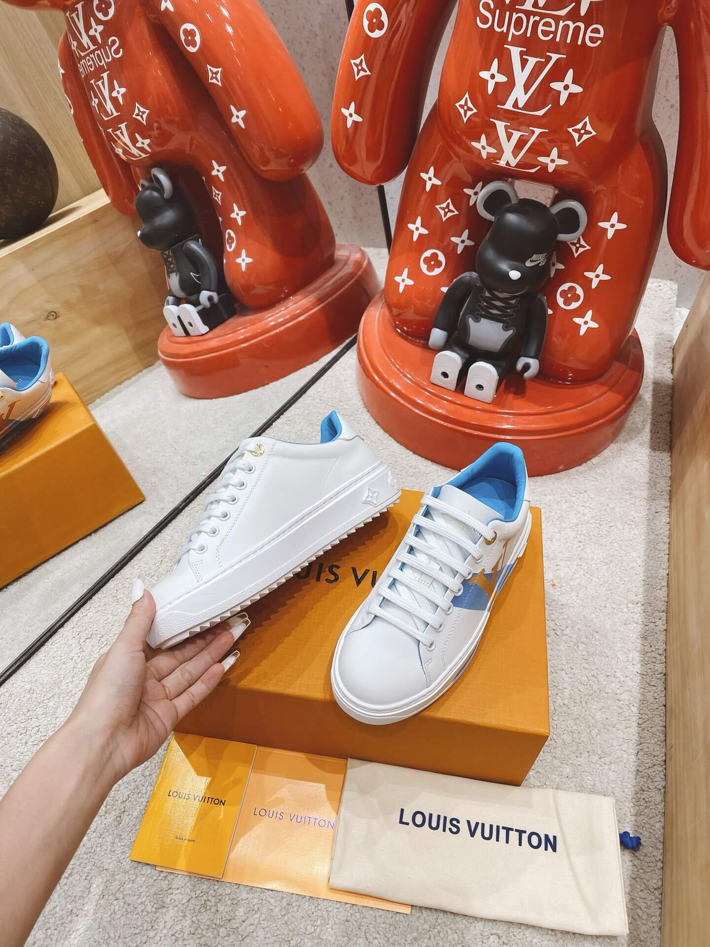 LOUIV Sneakers
