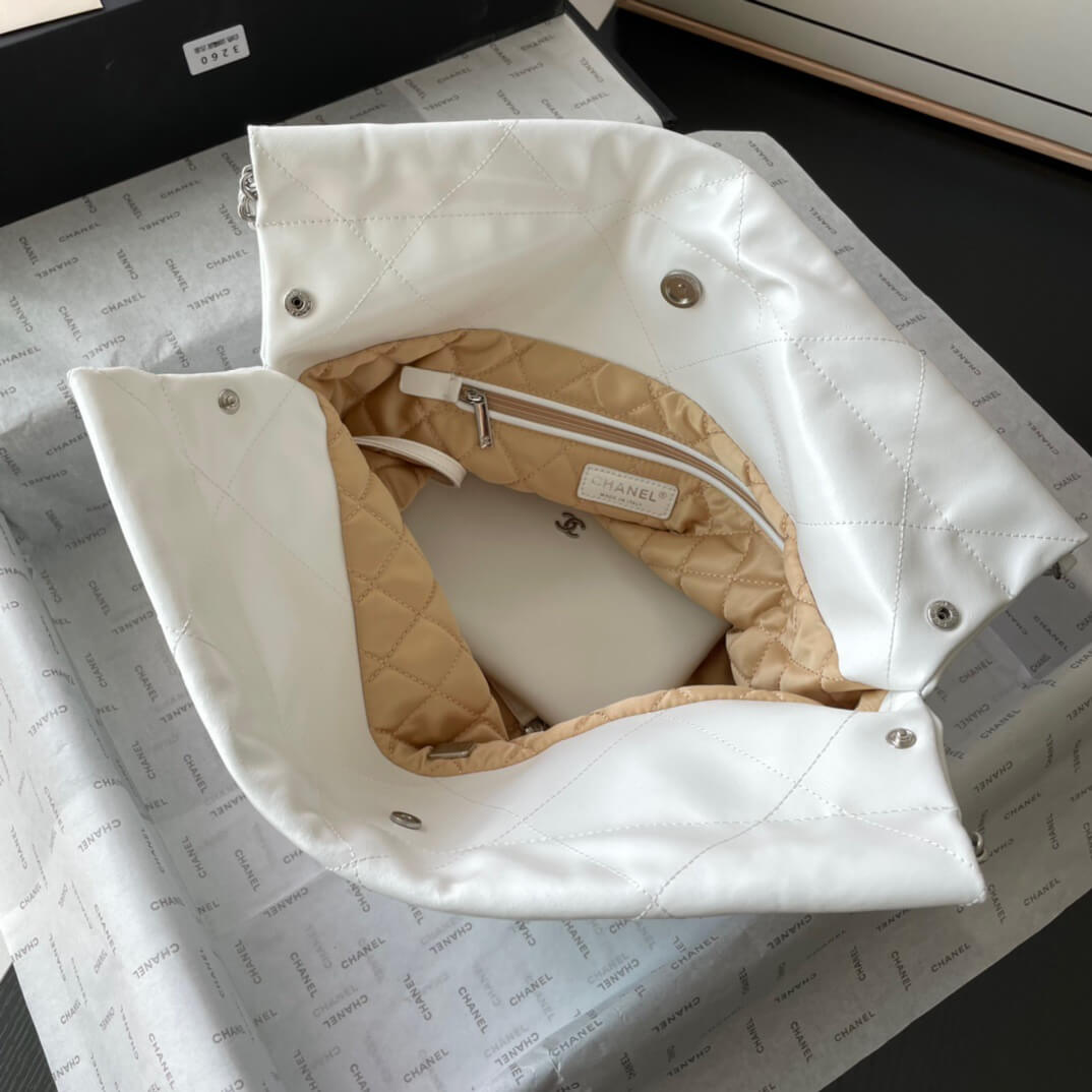 CC 22 Tote