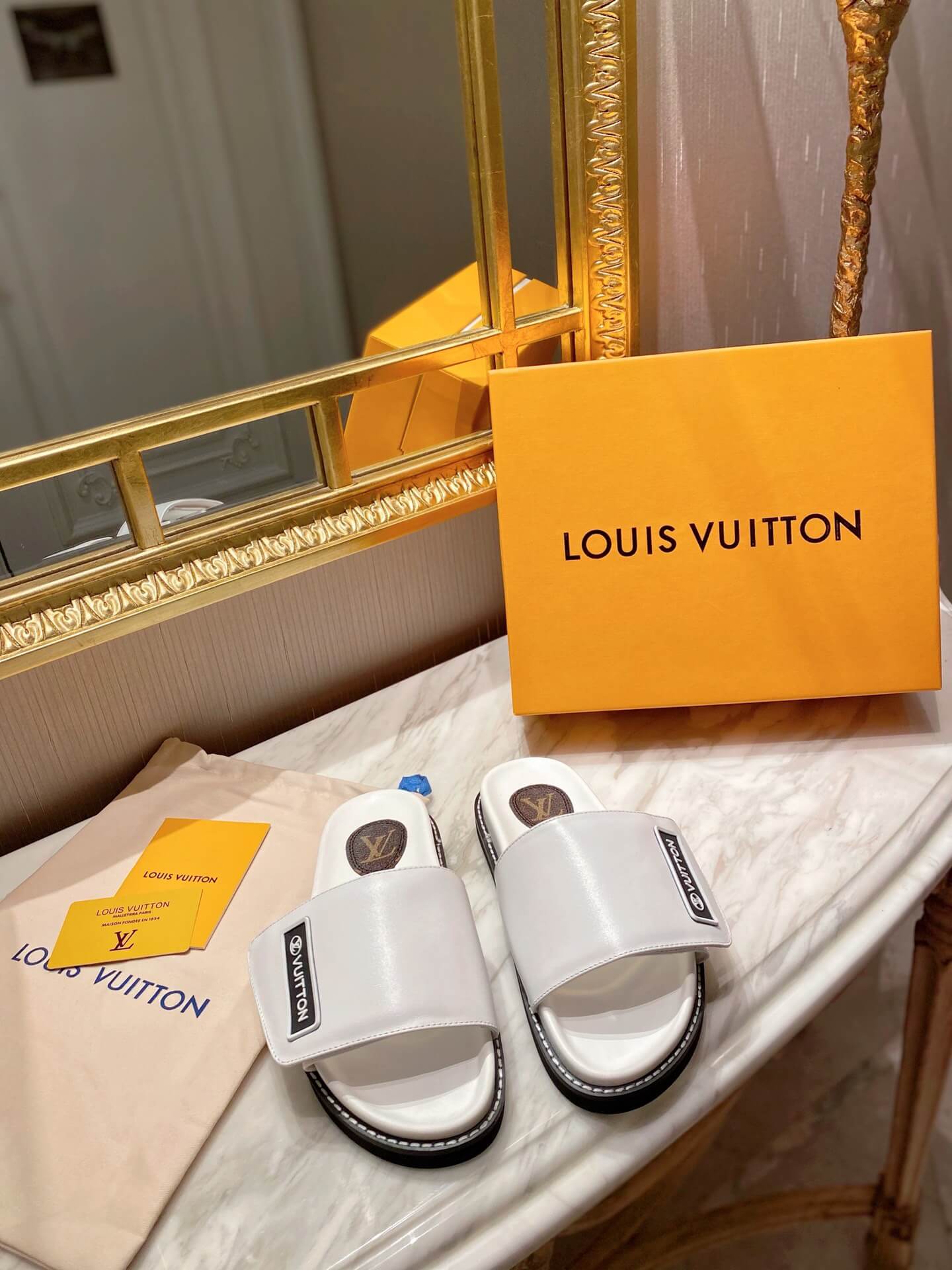 LOUIV Slides