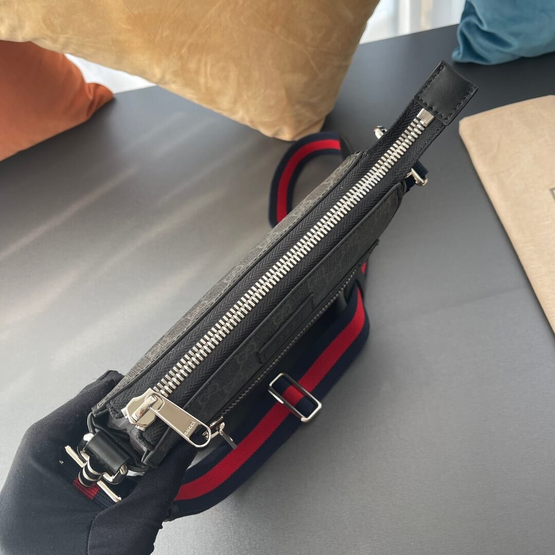 GG Small Messenger Bag