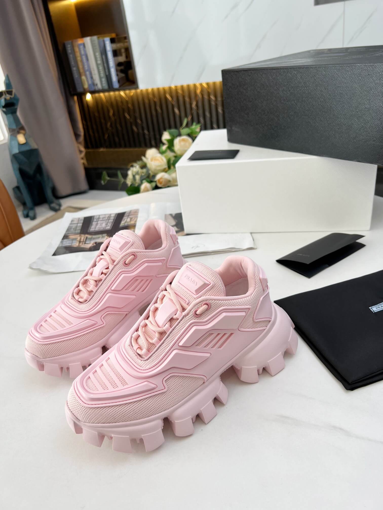 PR Sneakers