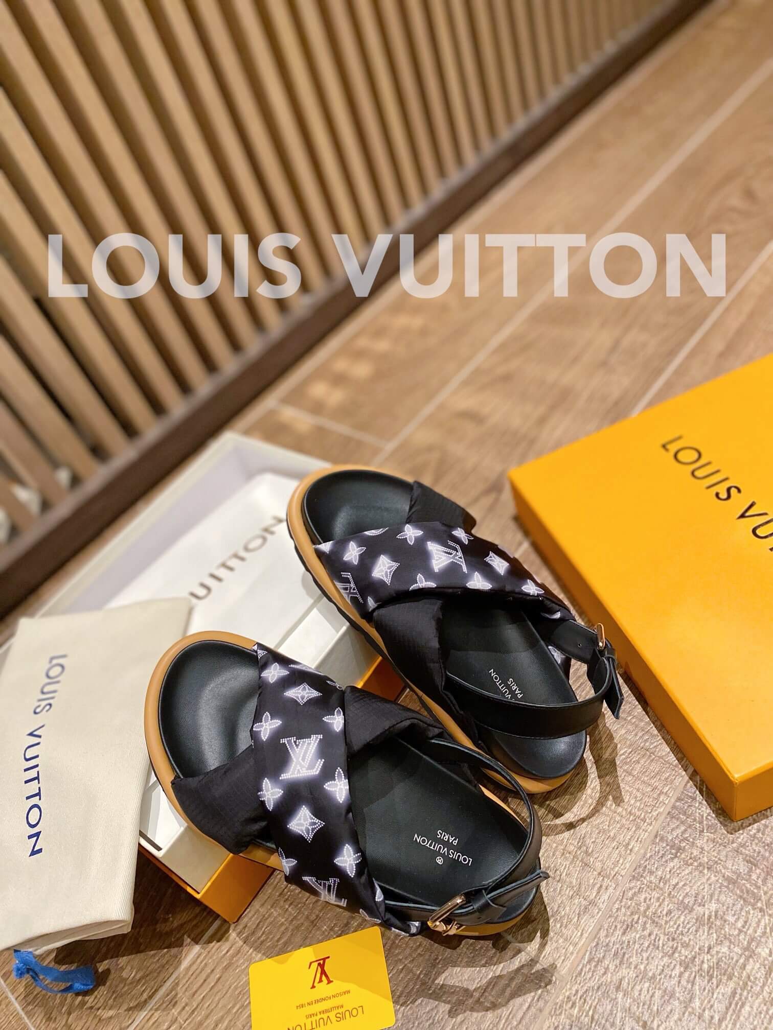 LOUIV Puffer Sandals