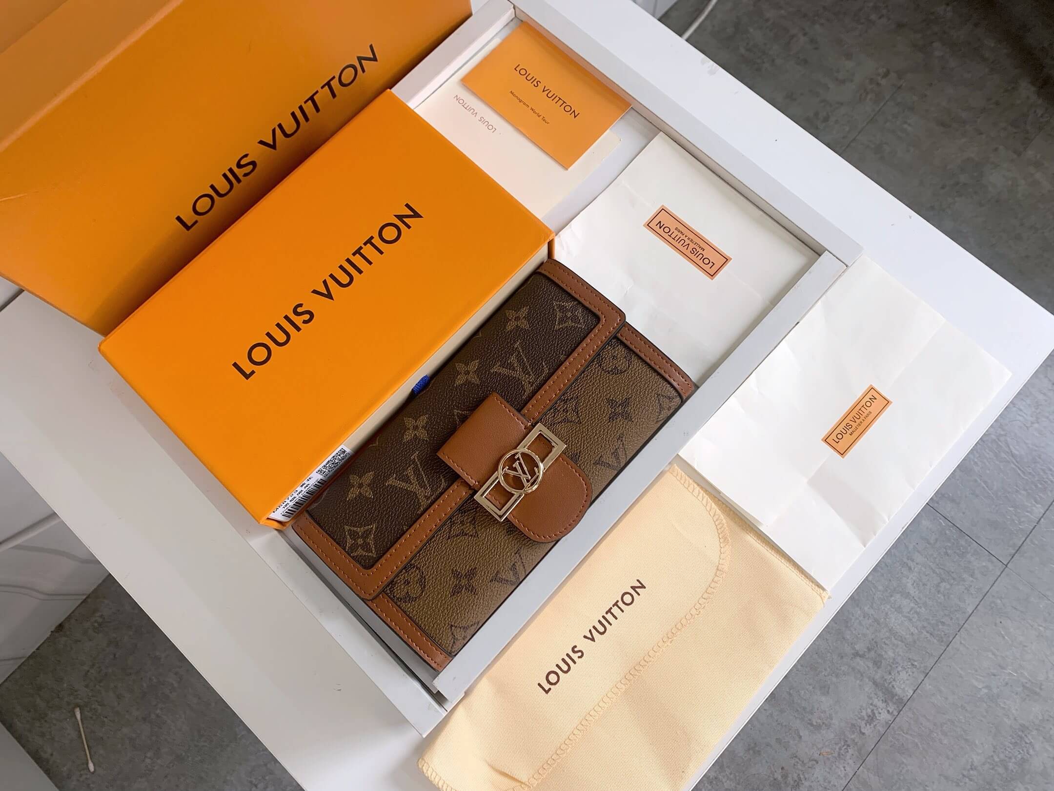 LOUIV Dauphine Wallet