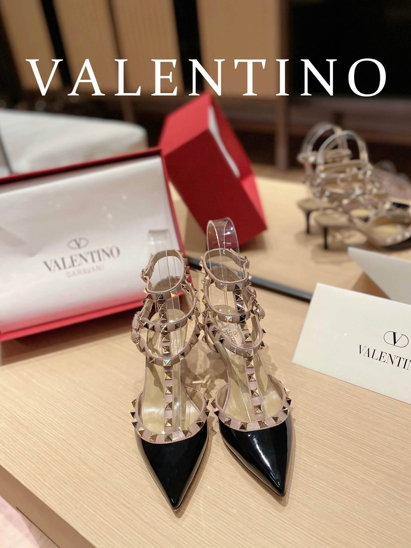 VALEN Rockstuds Mid Heels