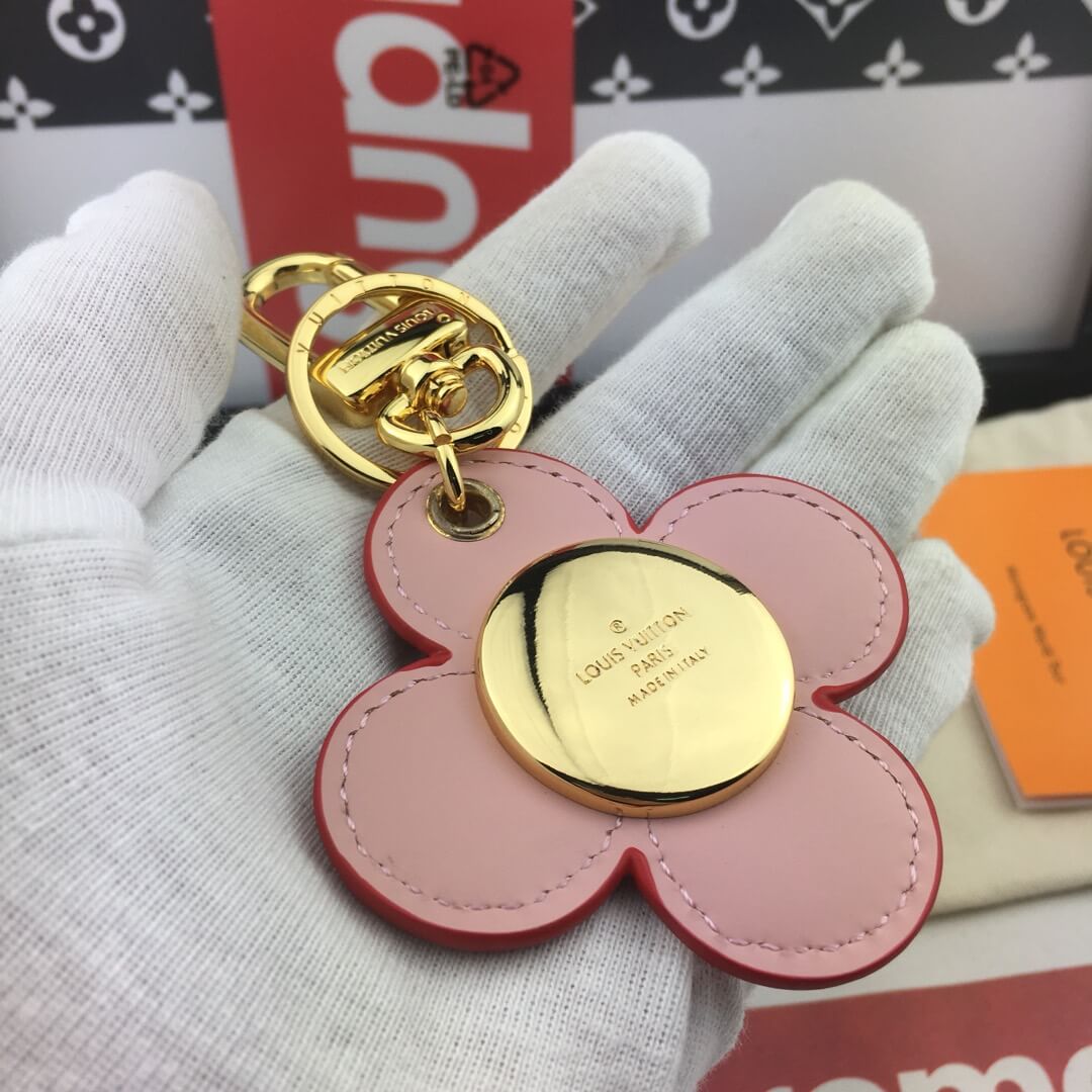 LOUIV Key Charm