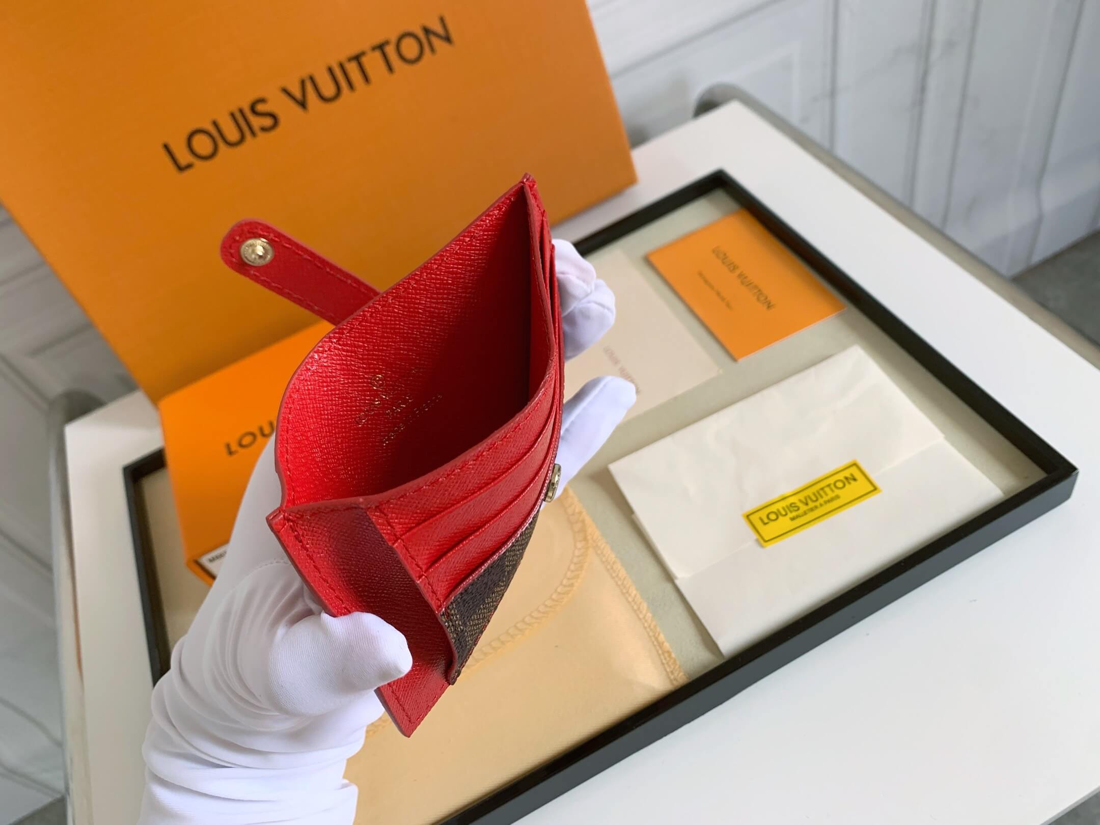 LOUIV Card Holder