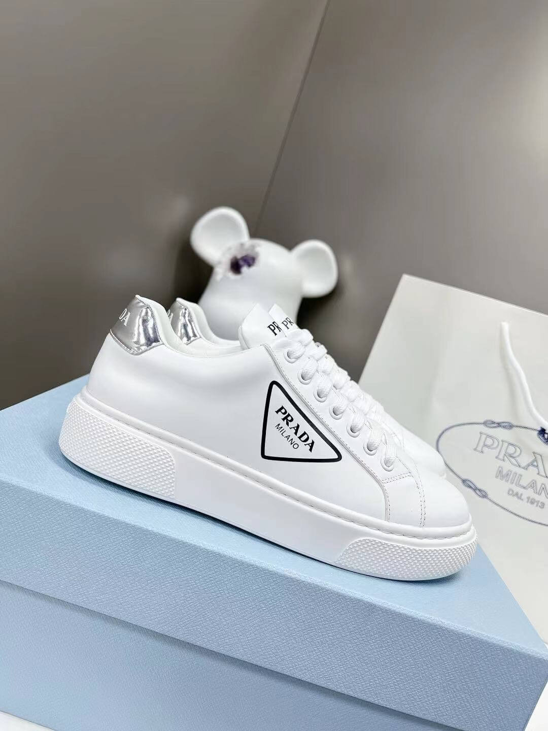 PR Sneakers