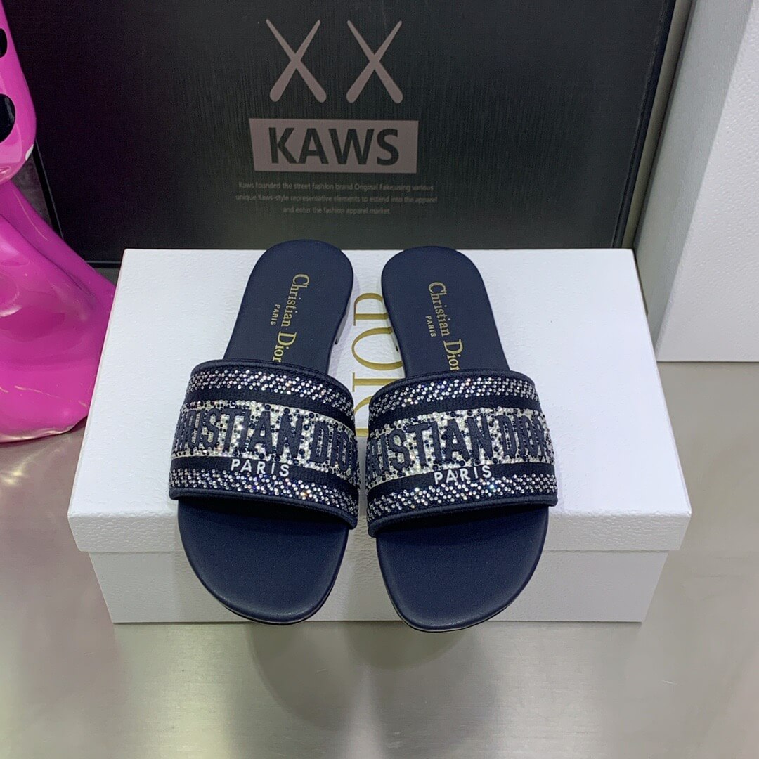 CD Dway Slides