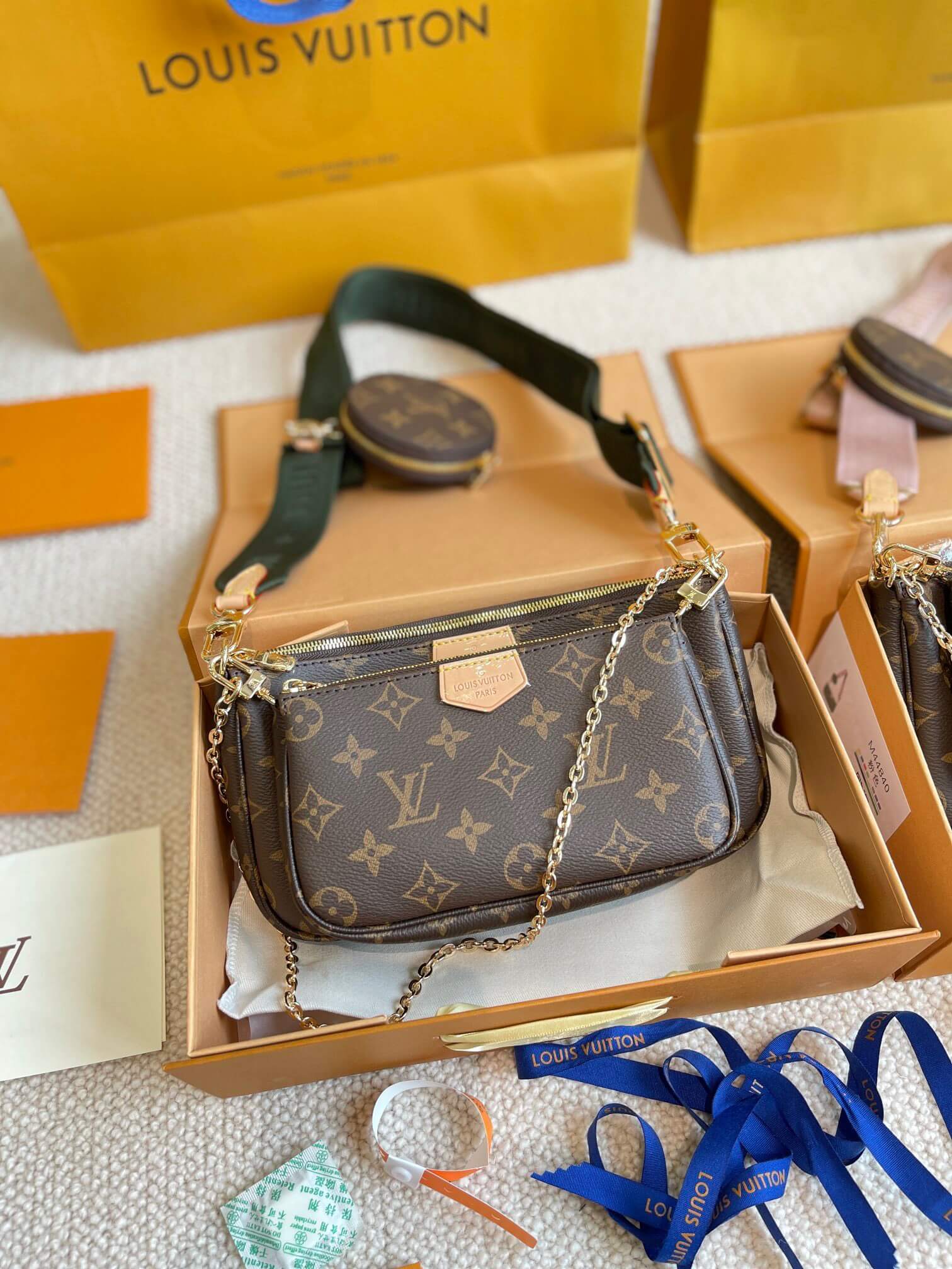 LOUIV Multi Pochette