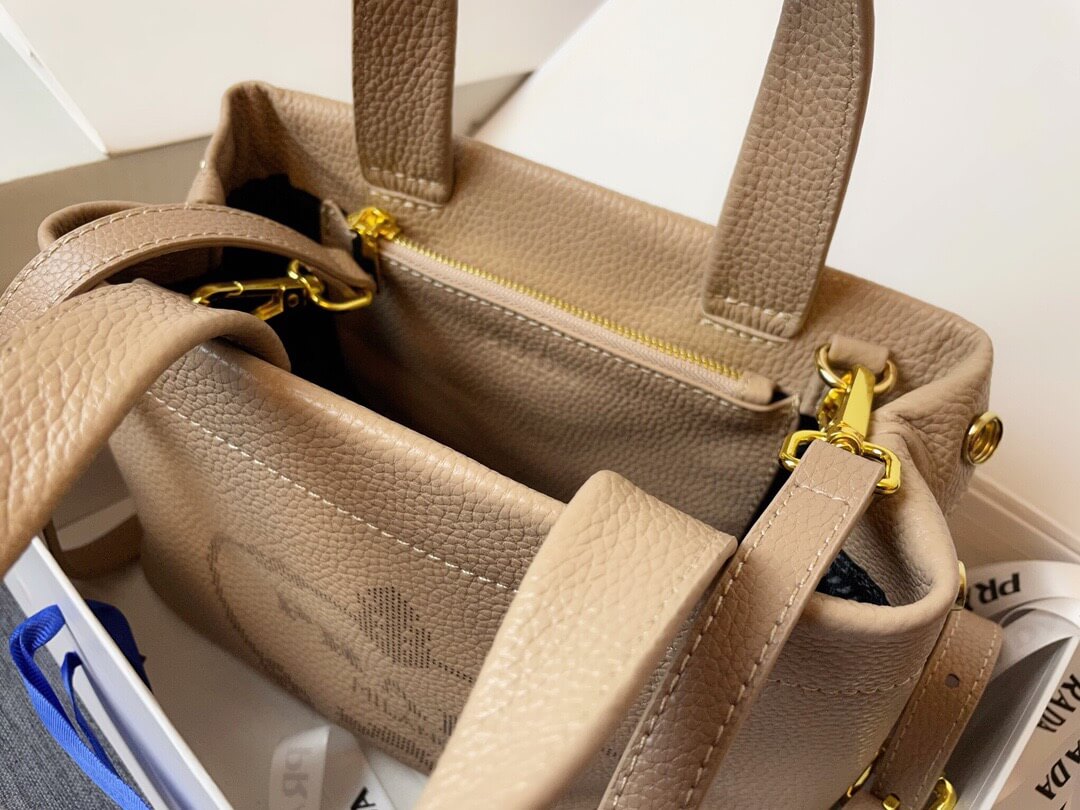 PR Tote