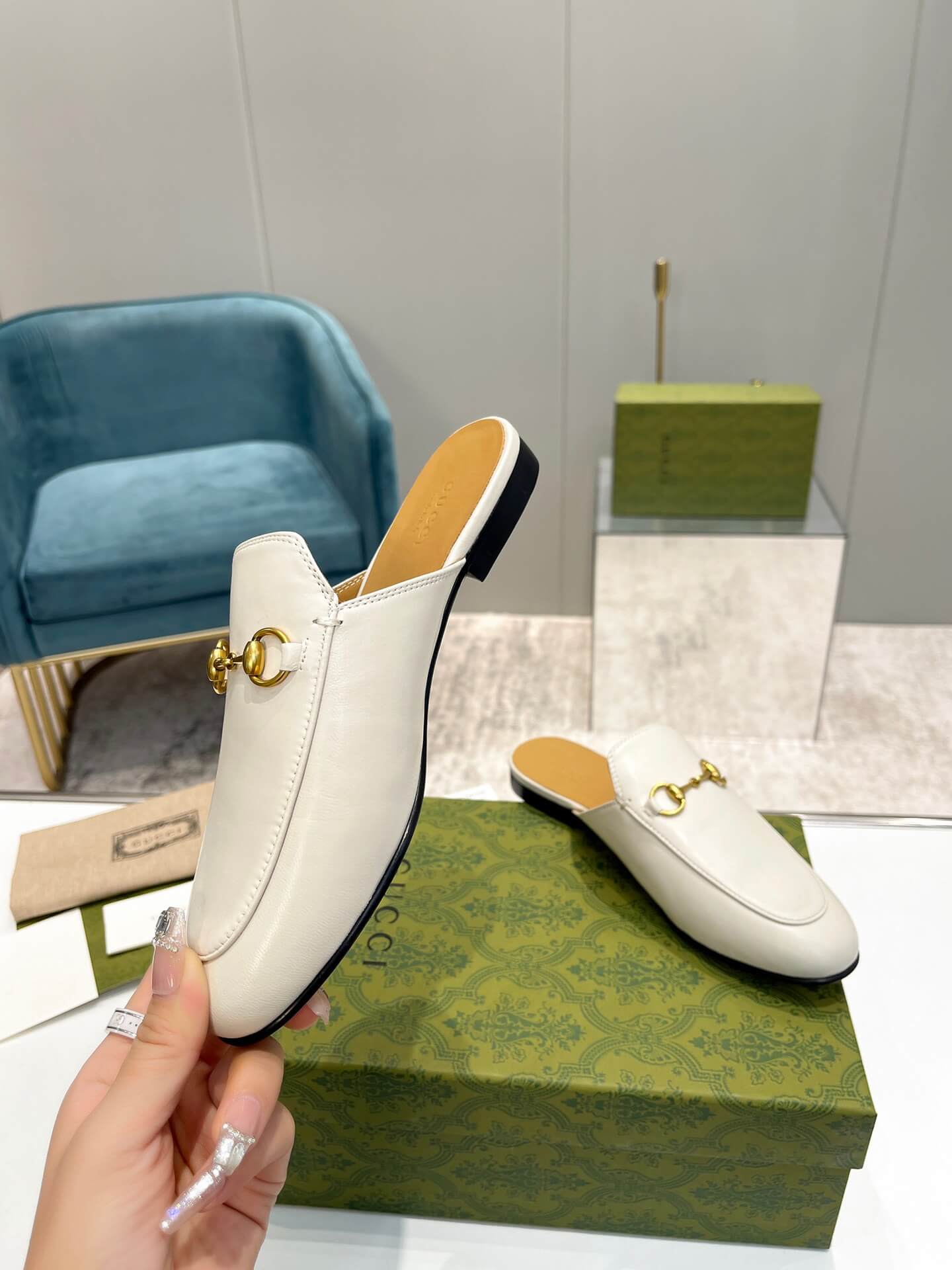 GG Slippers