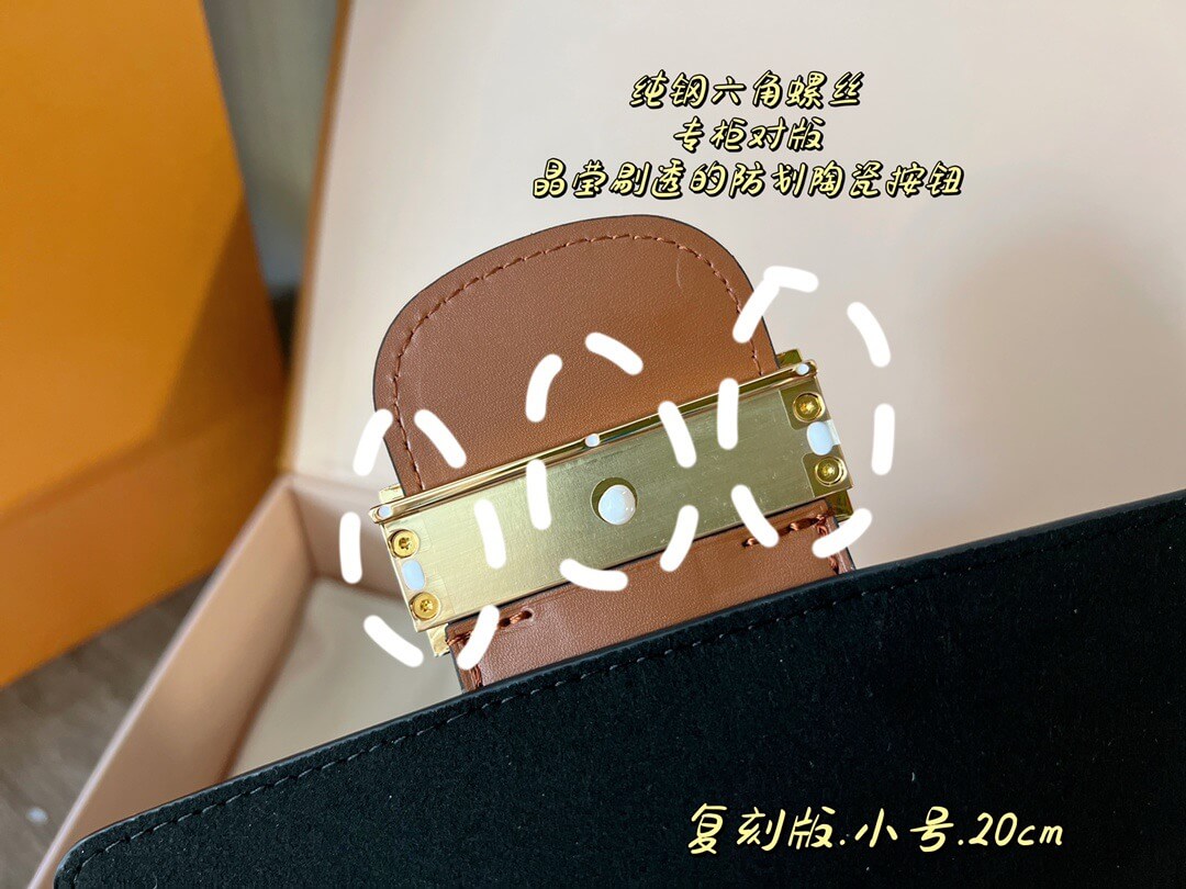 LOUIV Dauphine Small