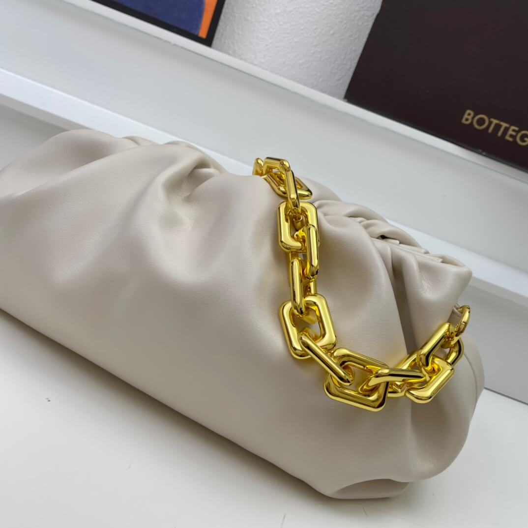 BV Pouch Chain