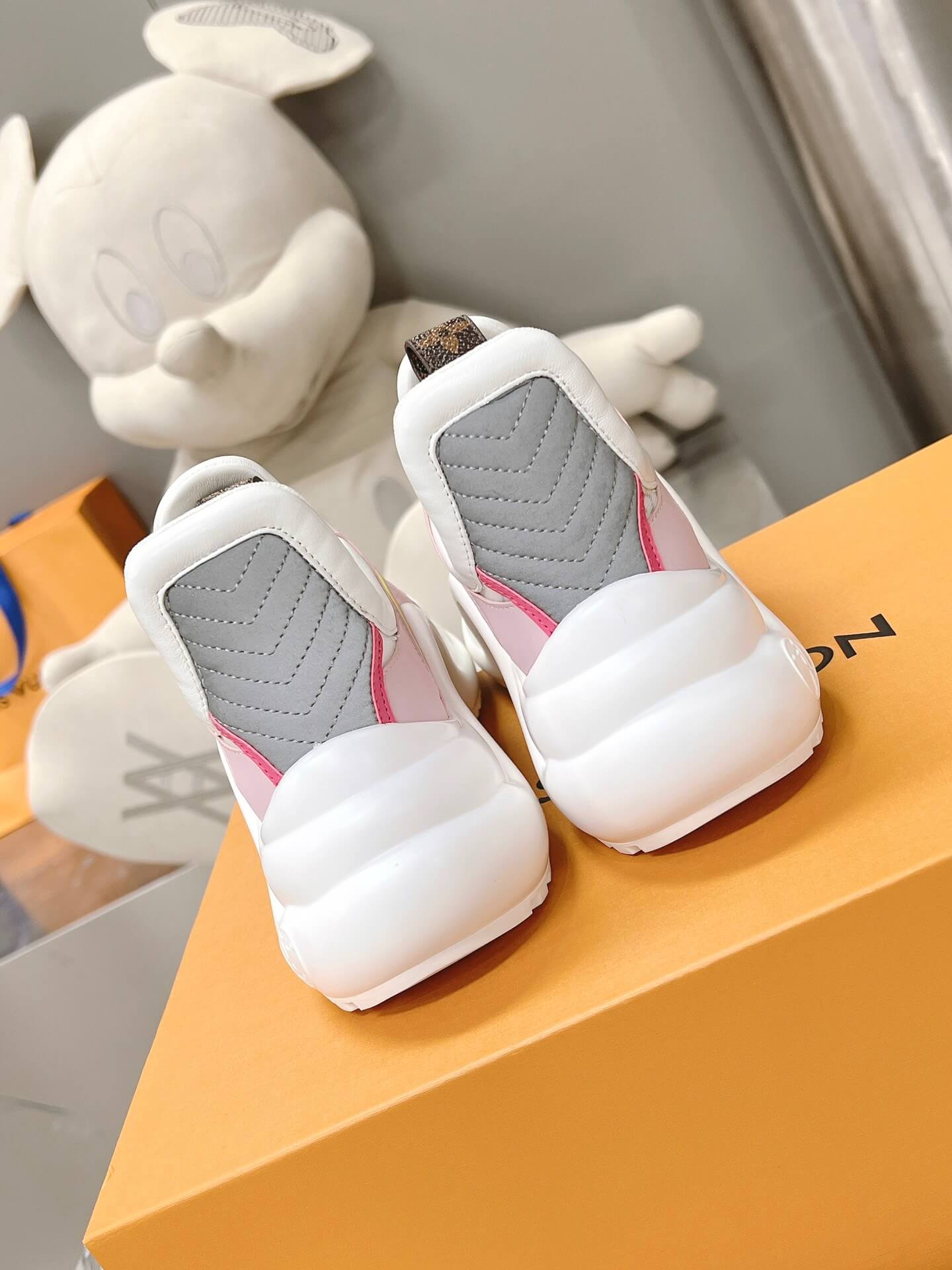 LOUIV Archlight Sneakers
