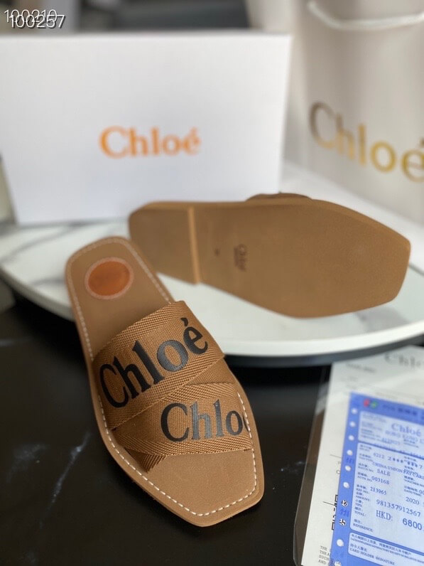 Chloe Slides