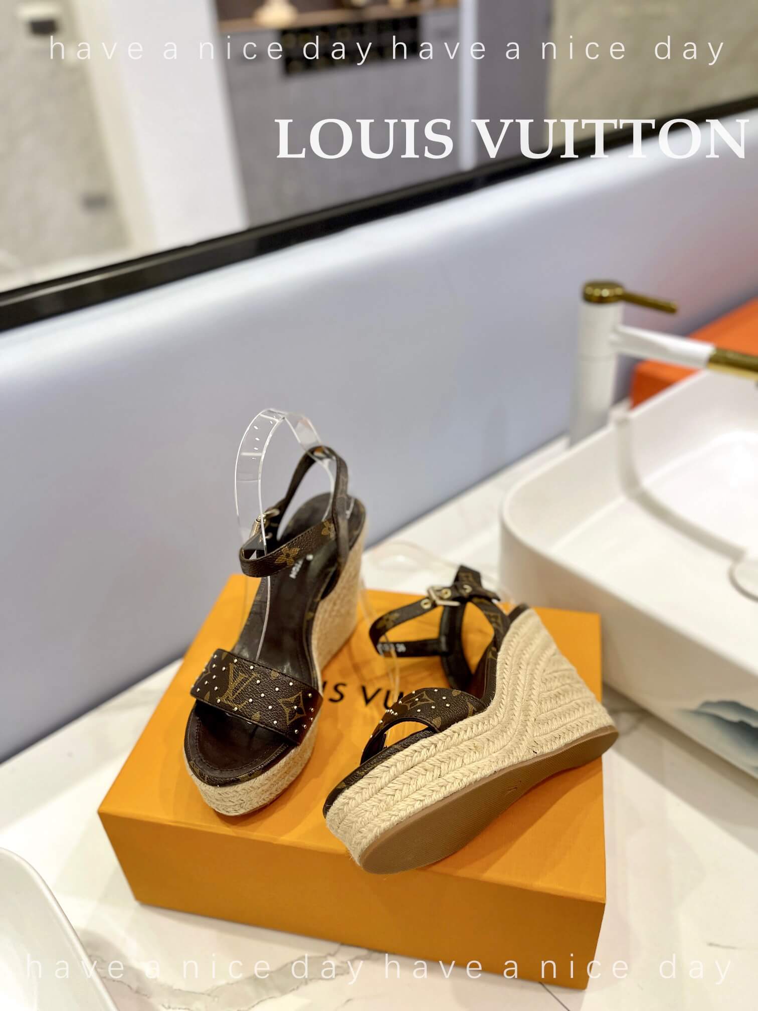 LOUIV Wedges