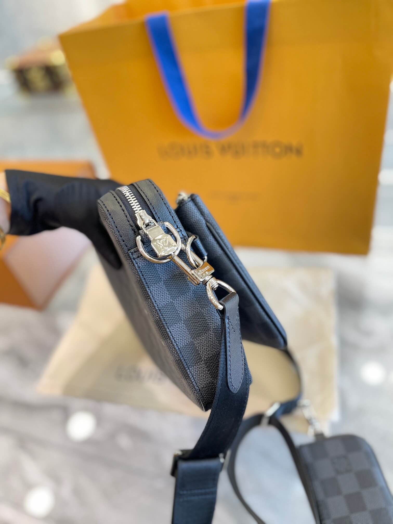 LOUIV Men Bag
