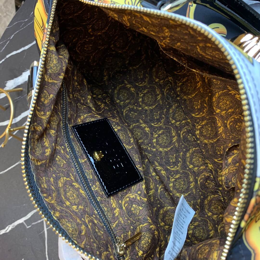 VS Duffle