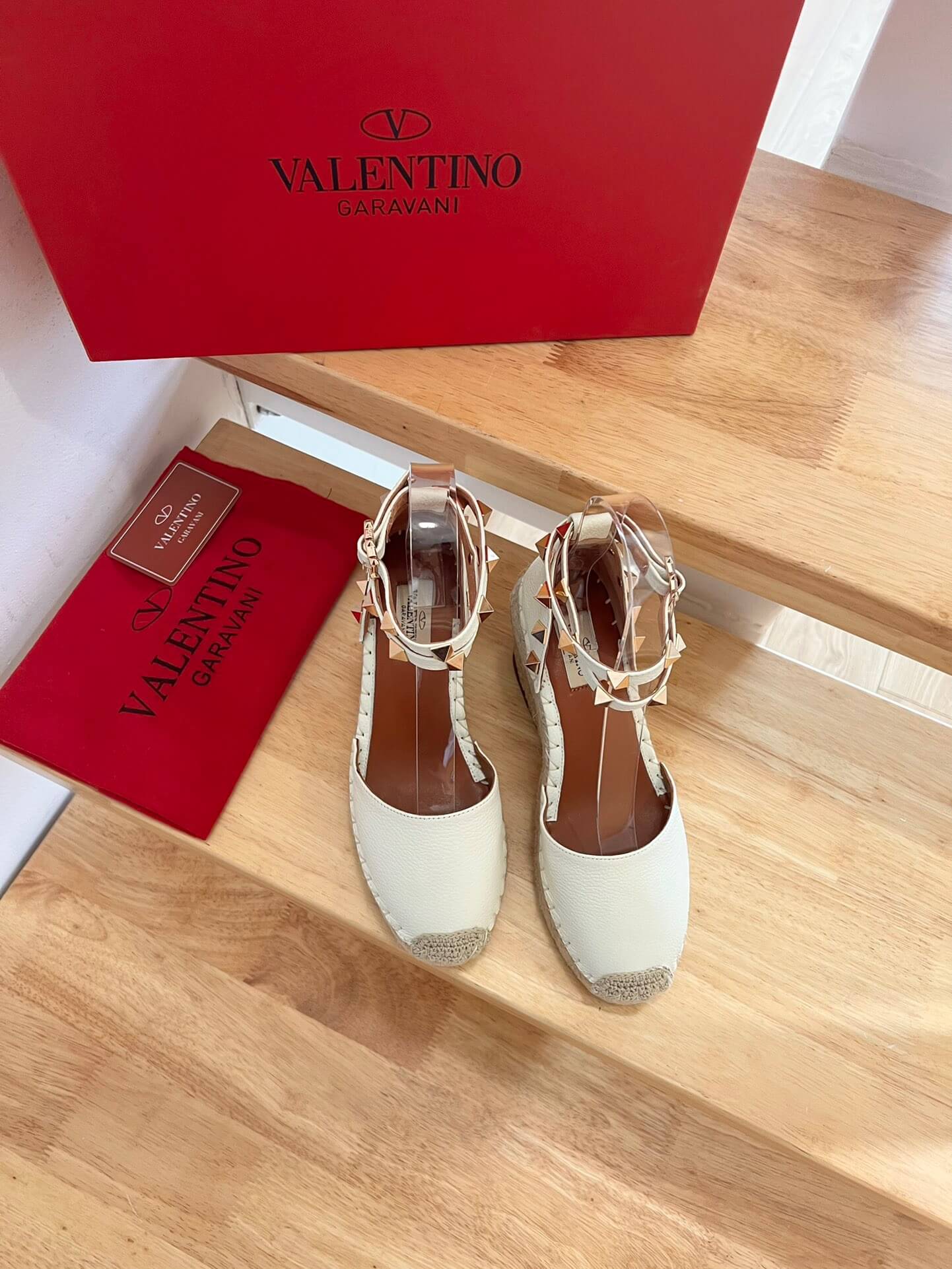 VALEN Wedges
