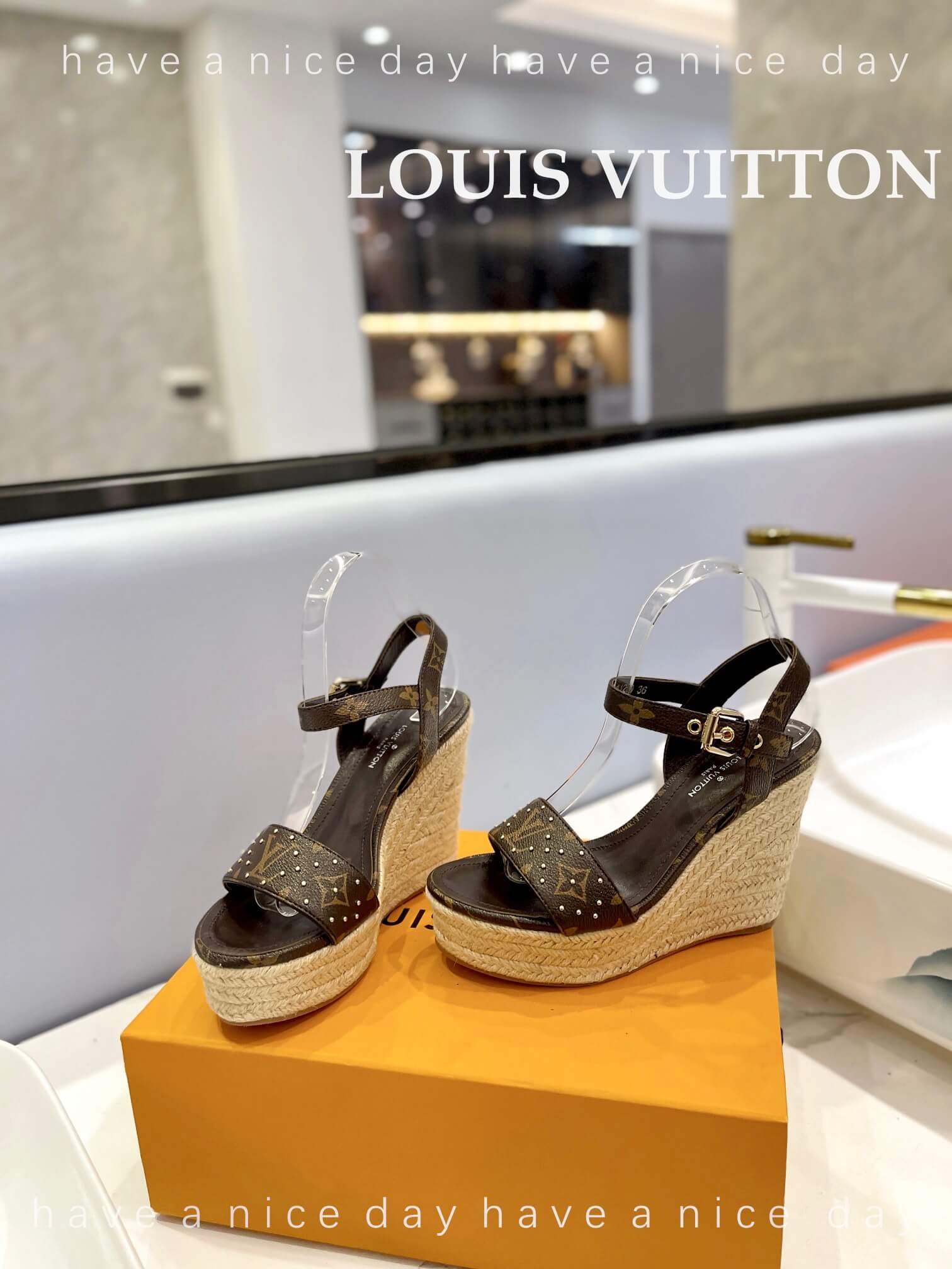LOUIV Wedges