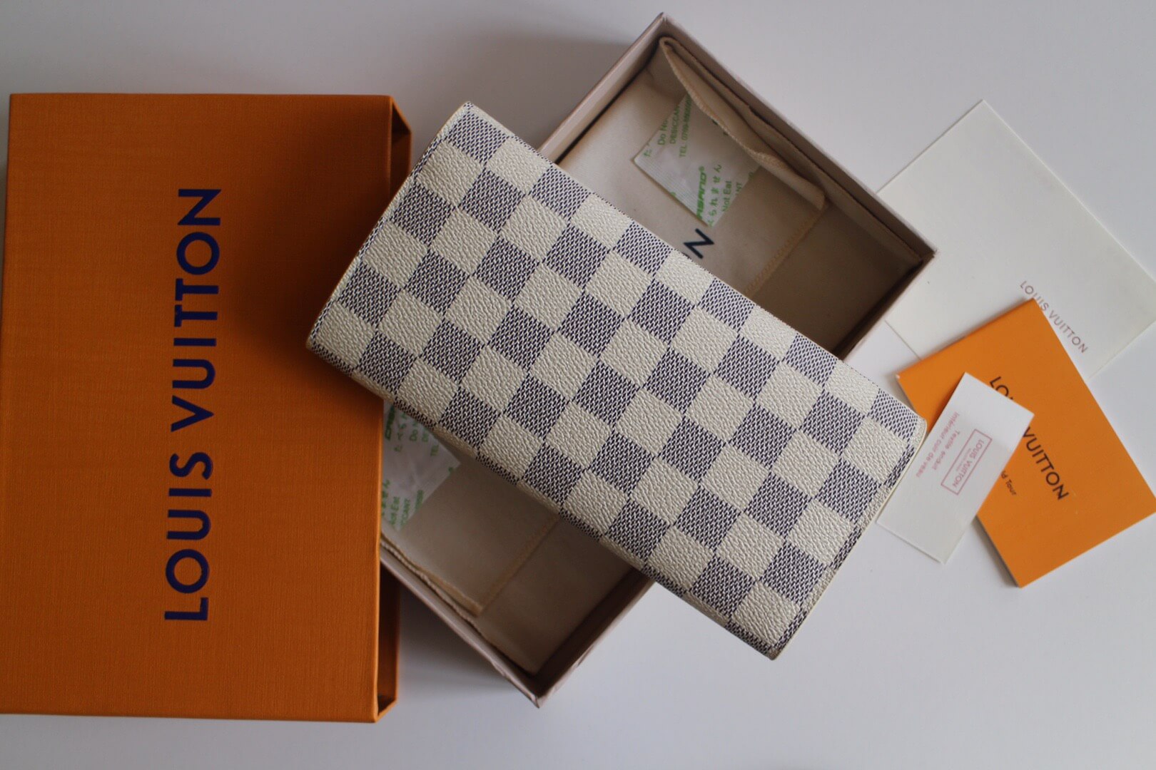 LOUIV Emilie Wallet