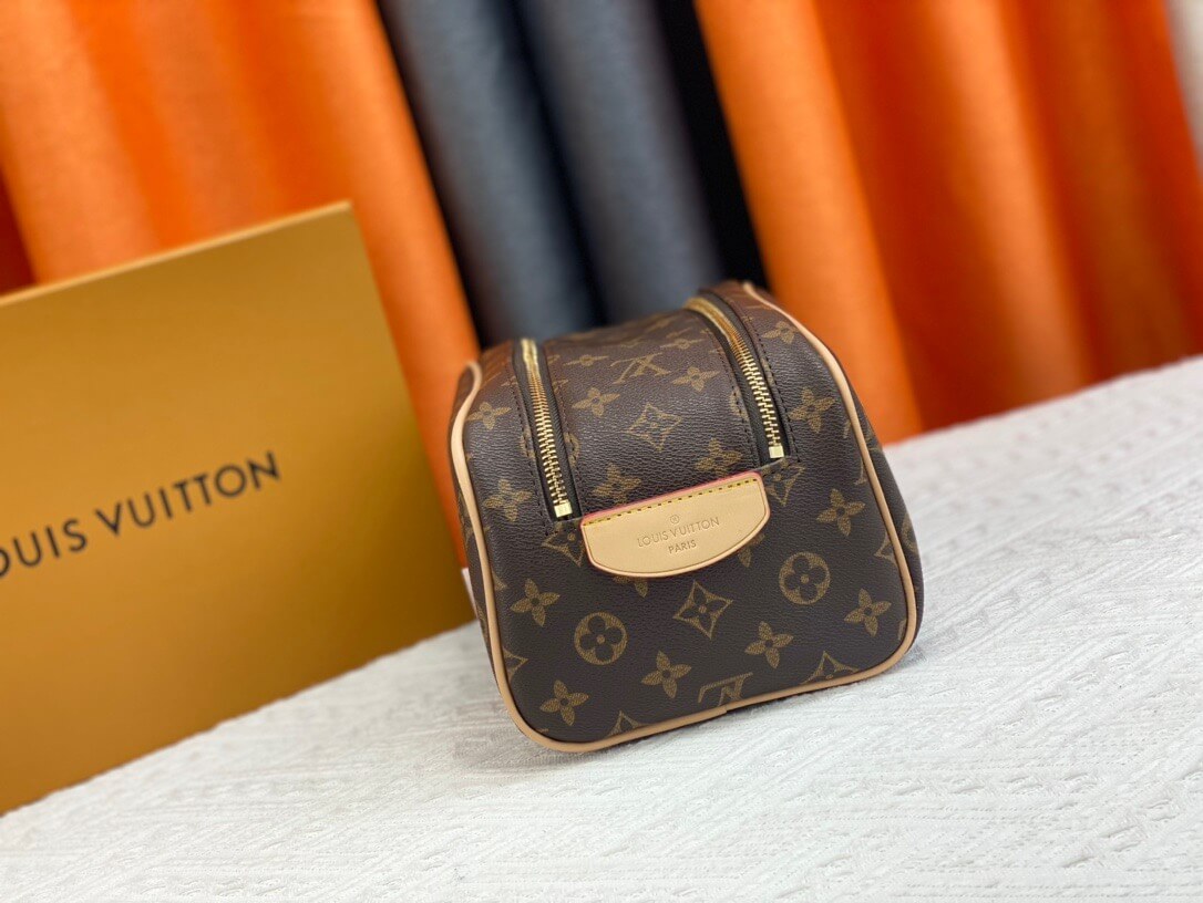 LOUIV Toiletry Pouch