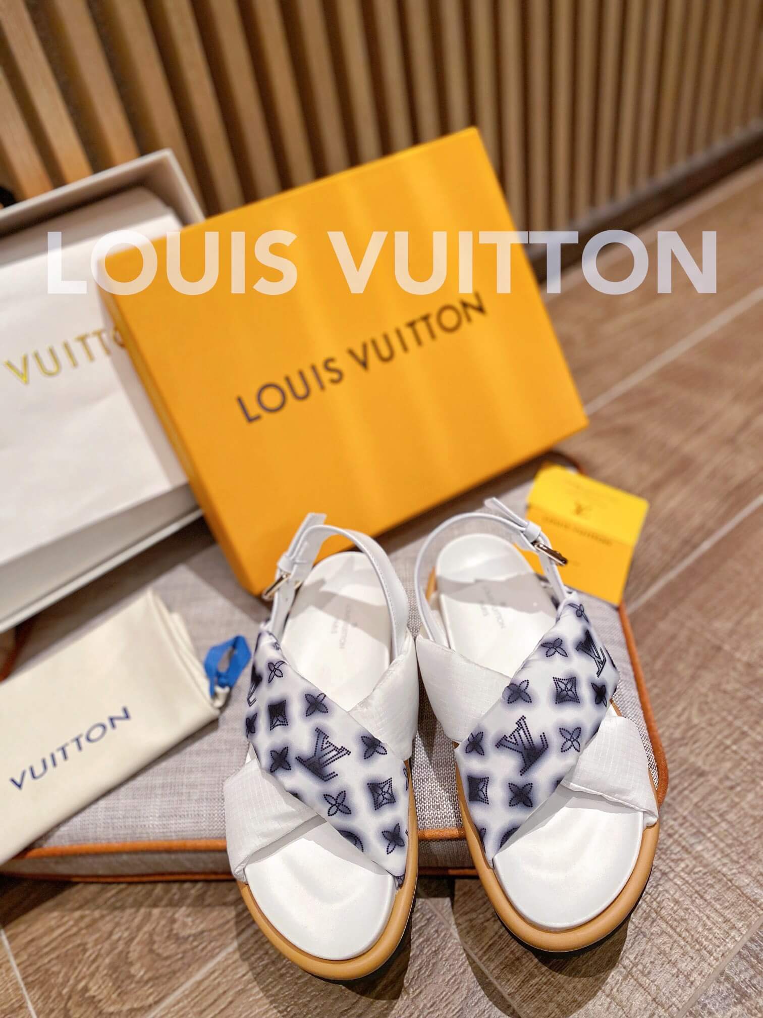 LOUIV Puffer Sandals
