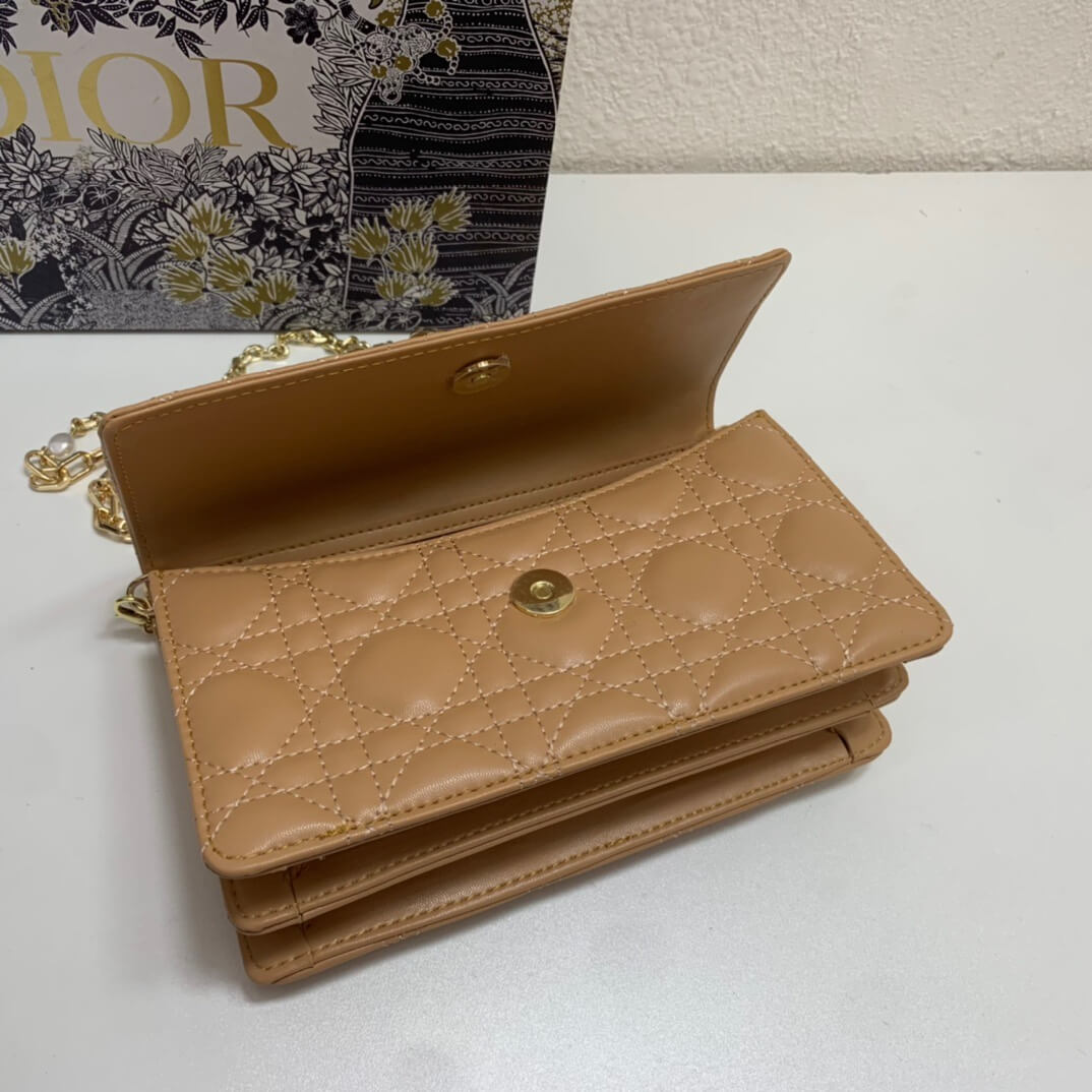 CD Lady Handle Pouch