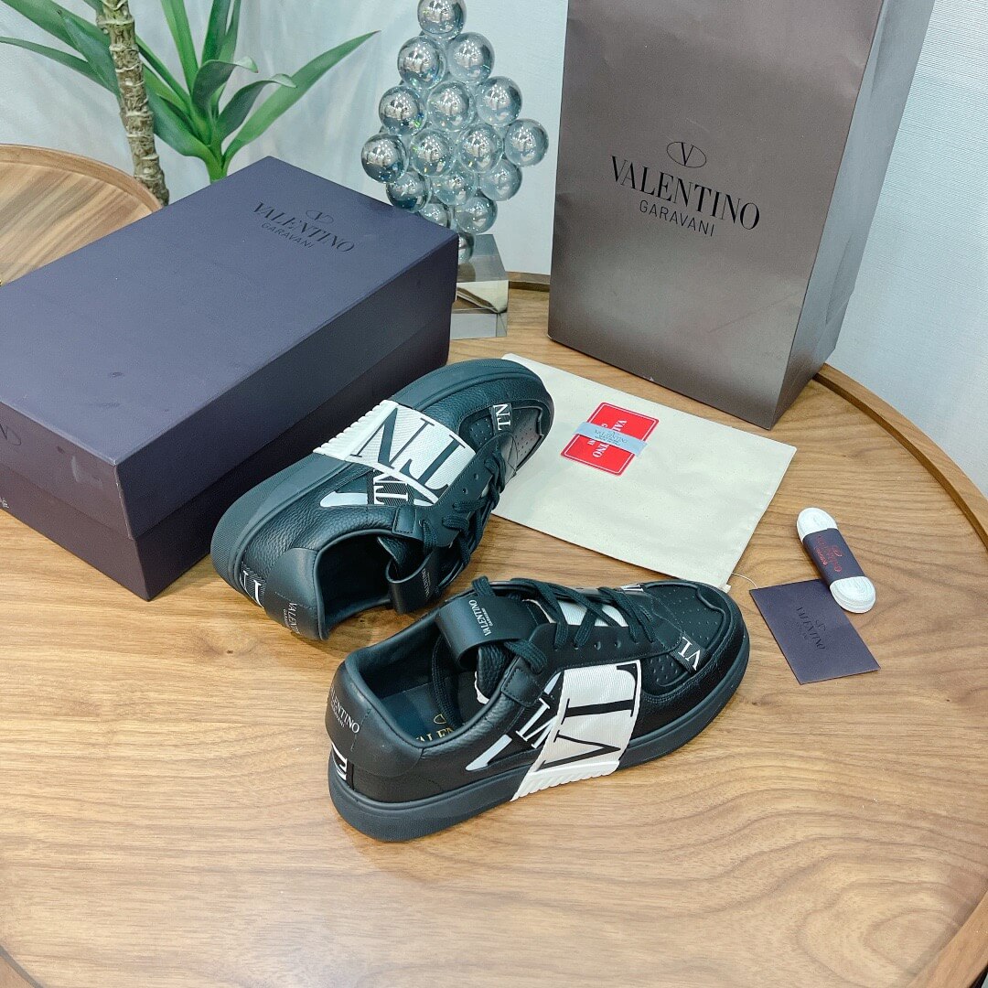 VALEN Sneakers