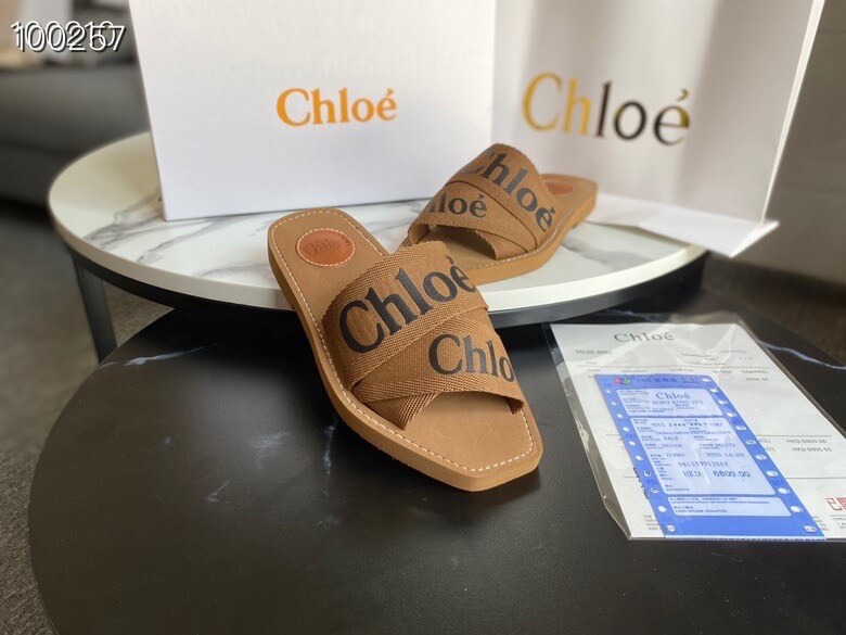 Chloe Slides